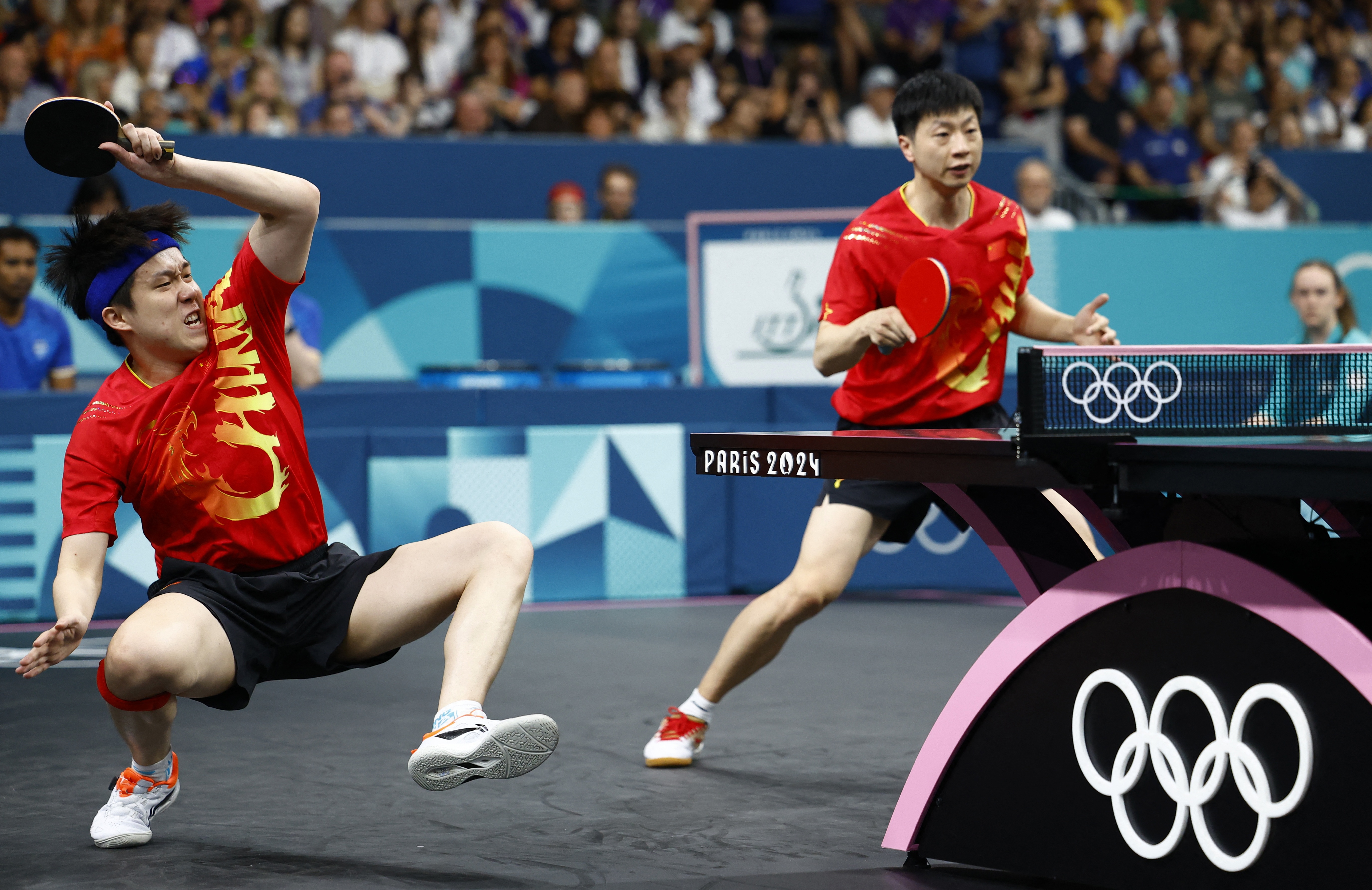 法国队轻取韩国队，马龙点燃赛场