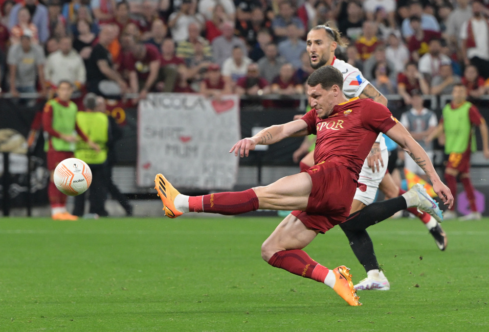 爱游戏下载-韩国逆转罗马，穆勒高光表现