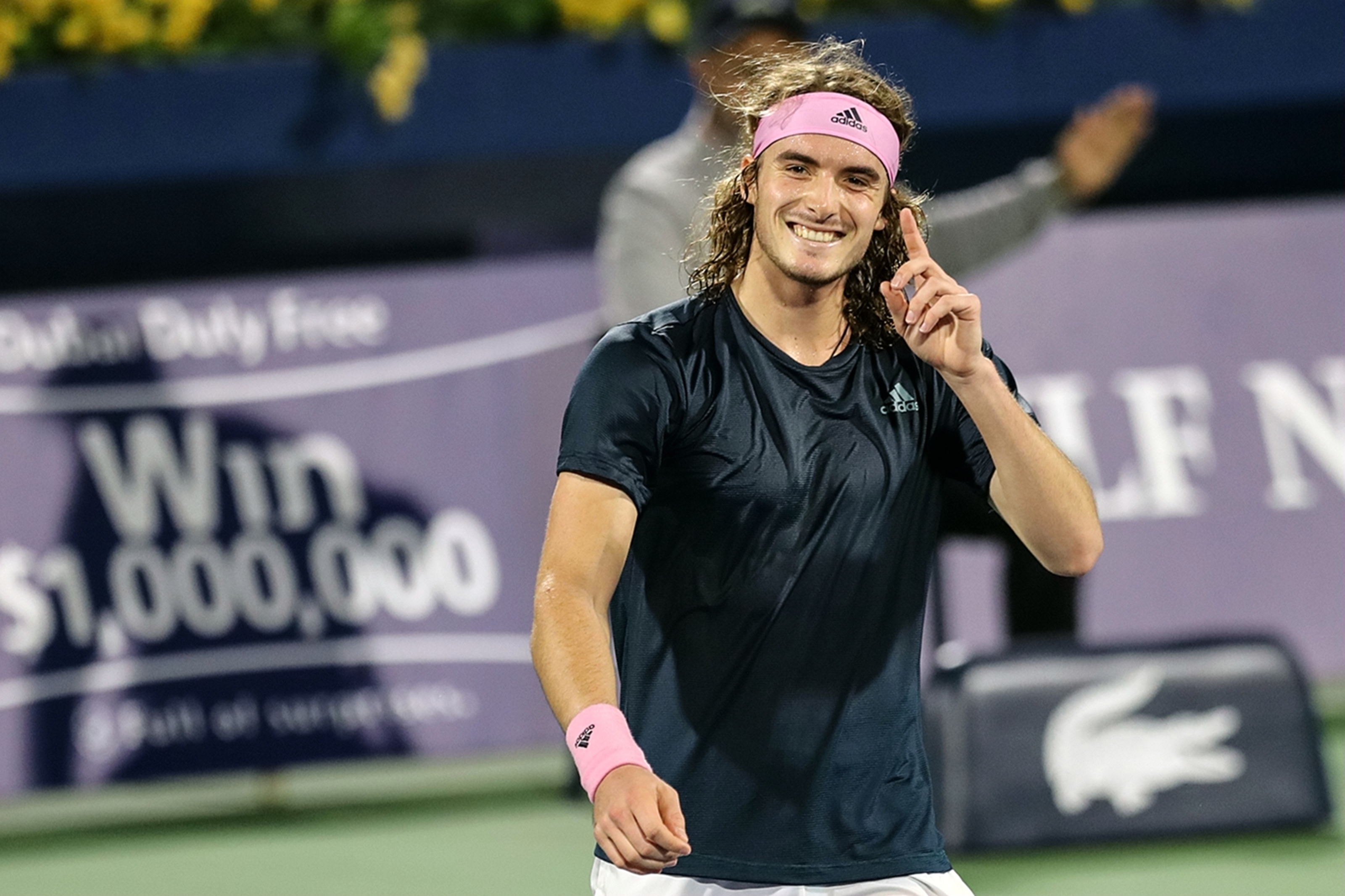 爱游戏体育-温网轻取ATP总决赛,西西帕斯高光表现