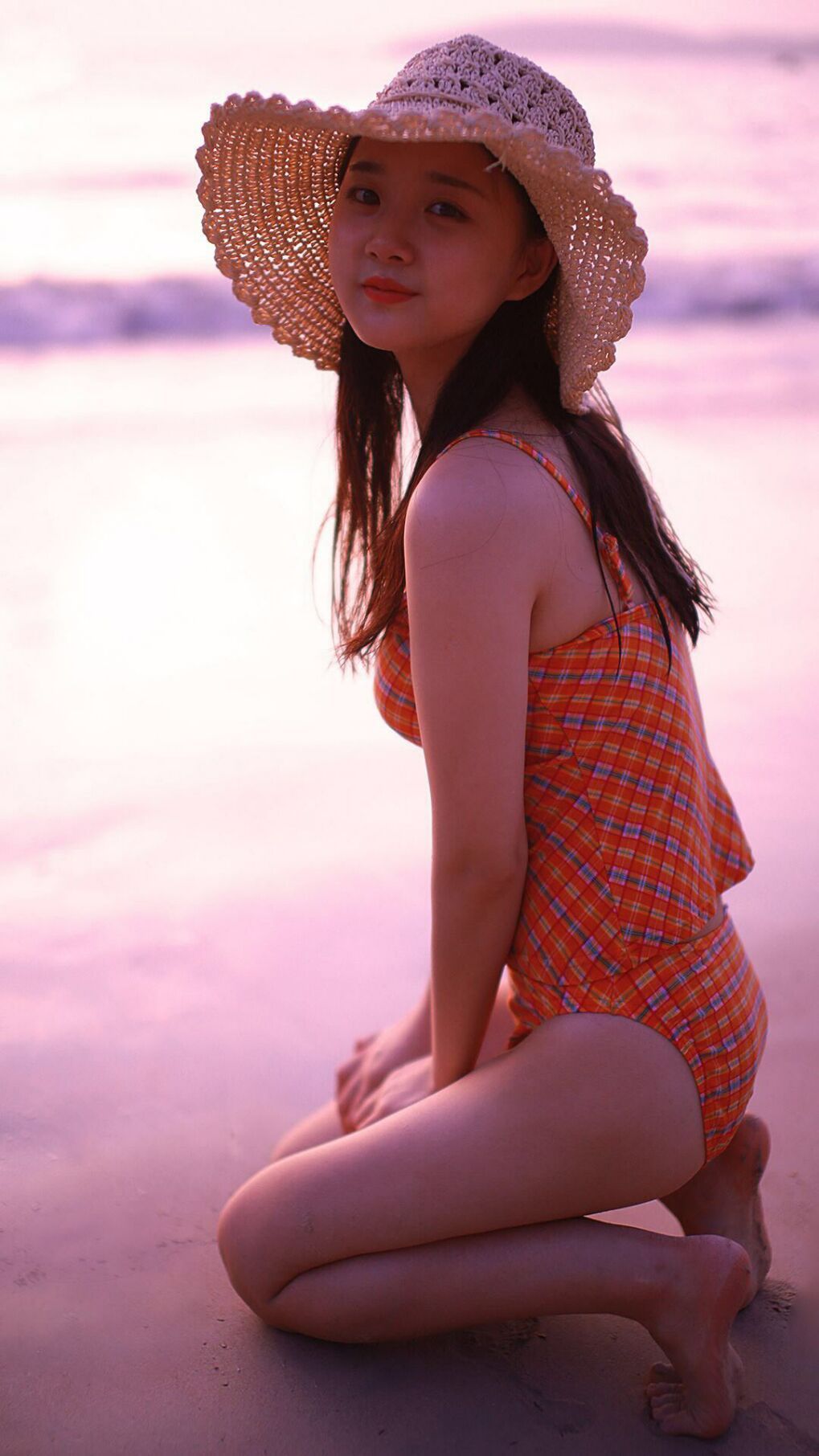 切特·霍姆格伦的上海行为艺术，当降维打击成为唯一的战术语言